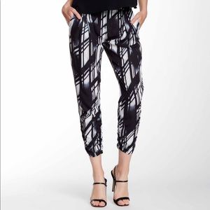 Parker Chic Ankle Length Ruched Devlin Pants XS 2